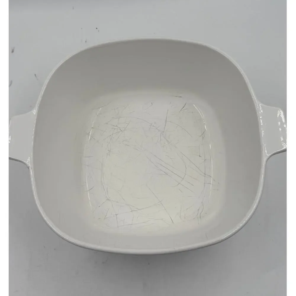 Vintage CorningWare Cookmates SP-2 1/2-A 2.5-quart casserole dish.